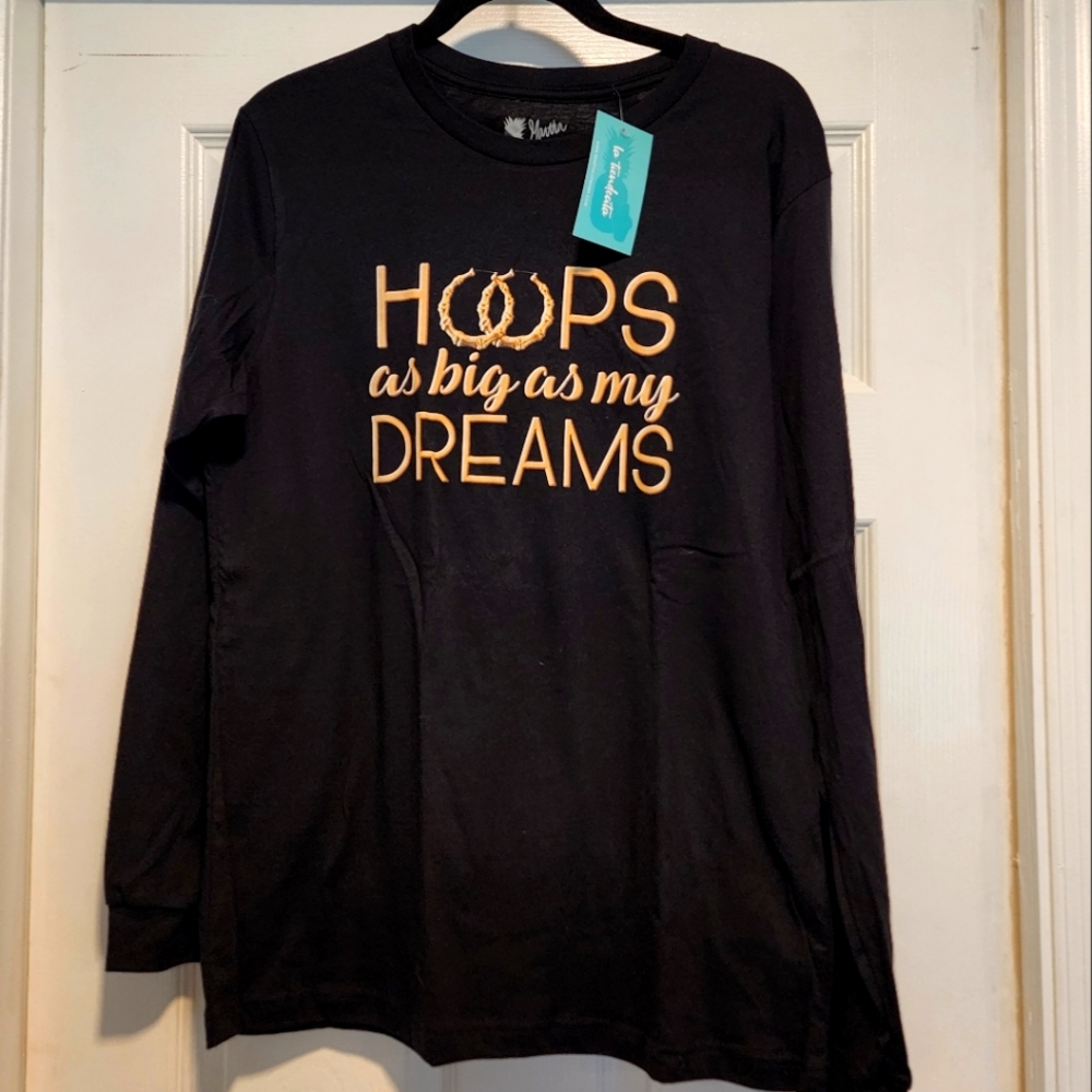 Long sleeve, comfy top. NWT